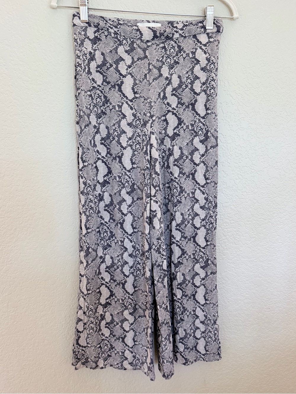 H&M Snakeskin Print Wide Leg Pants, 4P